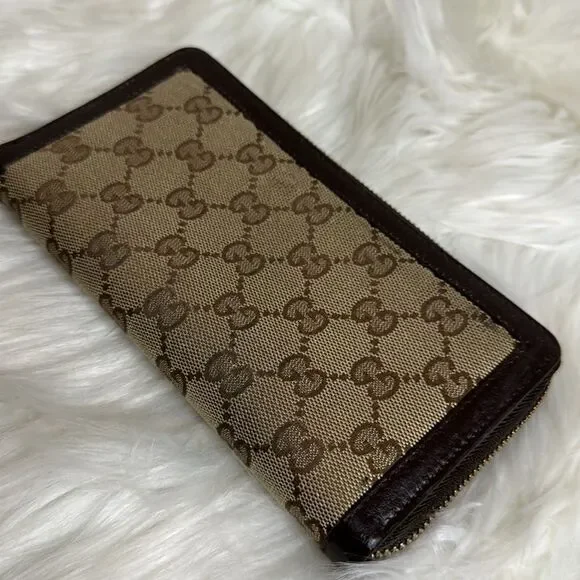 💯Authentic Gucci Zipped Long Wallet 🍀 - Picture 3 of 16